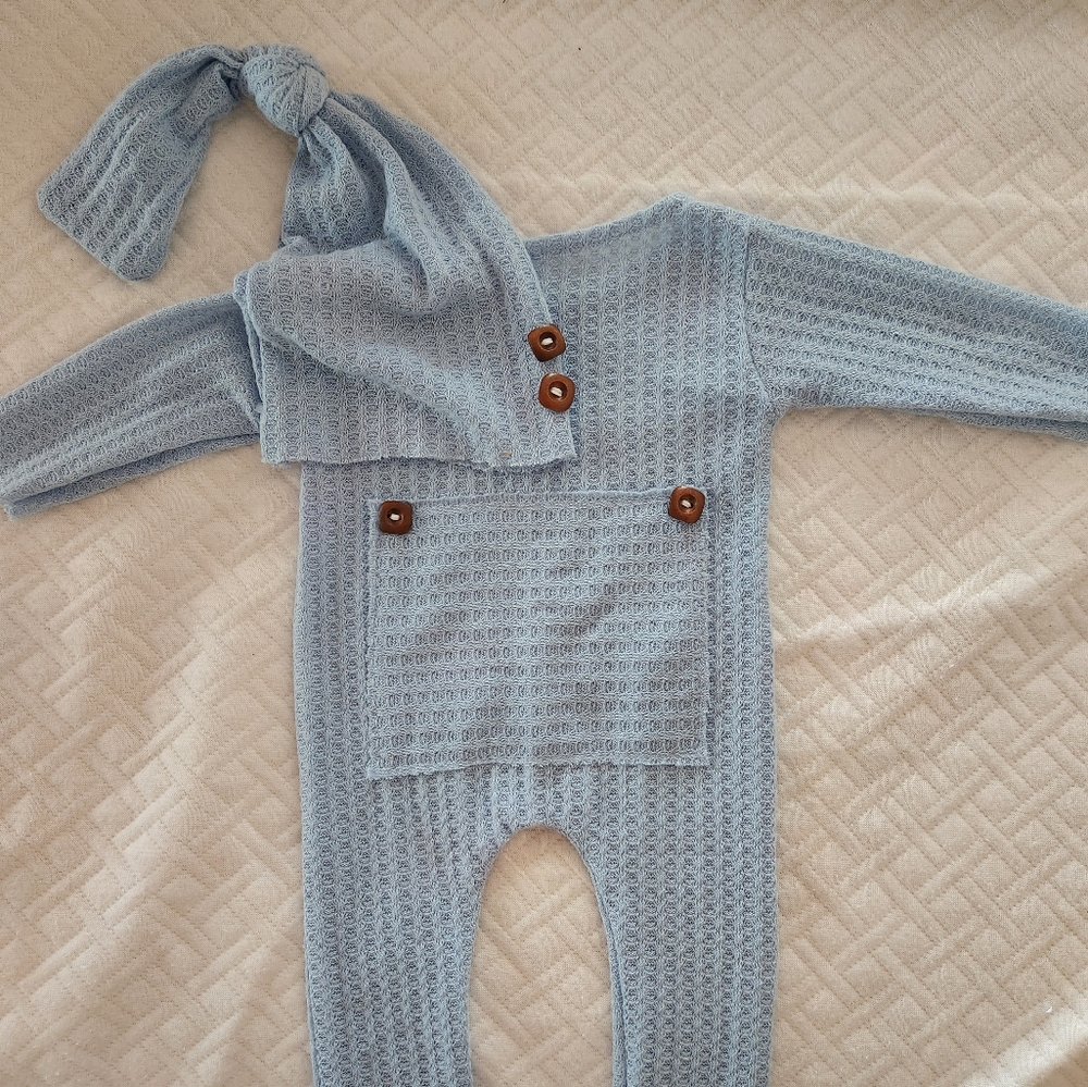 Newborn Set - Picture 2 of 2